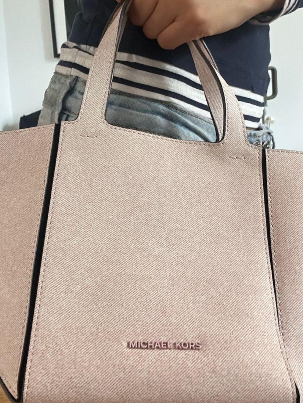 Denim Printed Pink Leather Triangle mini bag - Picture 2 of 4